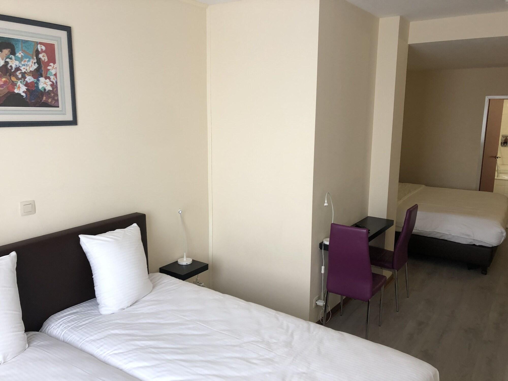 Slina Hotel Brussels Sint-Jans-Molenbeek Exterior foto