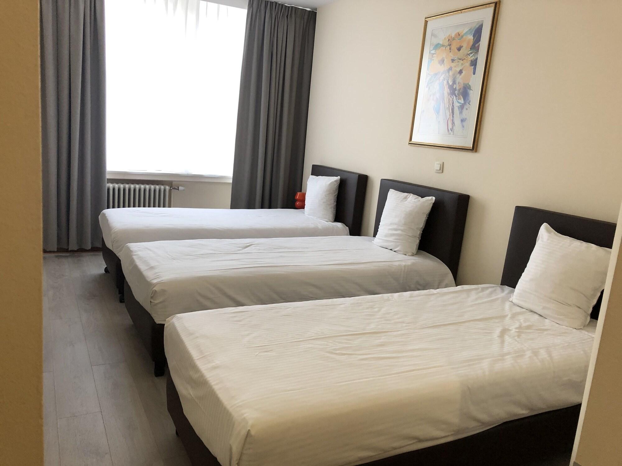Slina Hotel Brussels Sint-Jans-Molenbeek Exterior foto