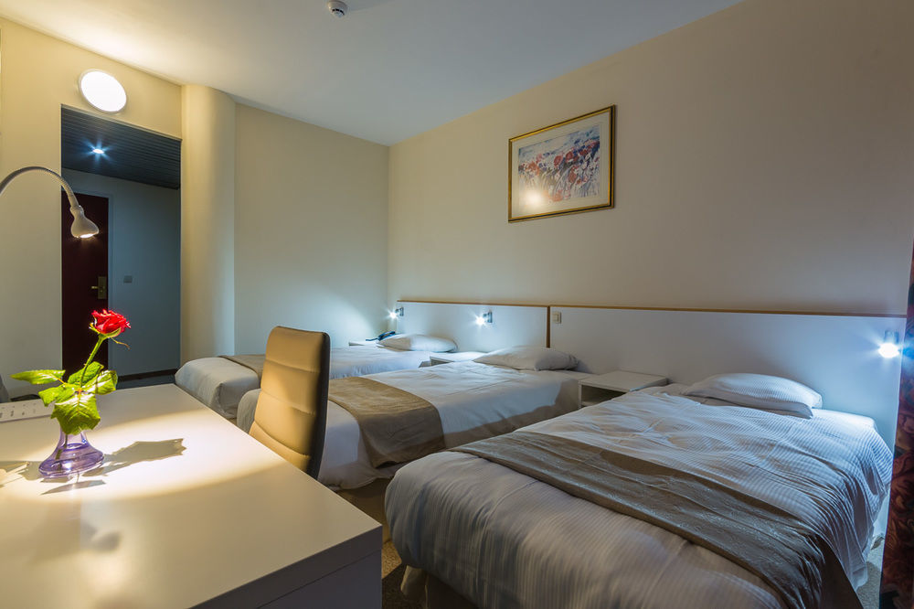 Slina Hotel Brussels Sint-Jans-Molenbeek Exterior foto